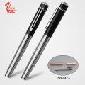 Luxury Top Crystal Metal Roller Ball Pen con Rose Gold Tirm para hombres Suministros de oficinas de negocios ejecutivos